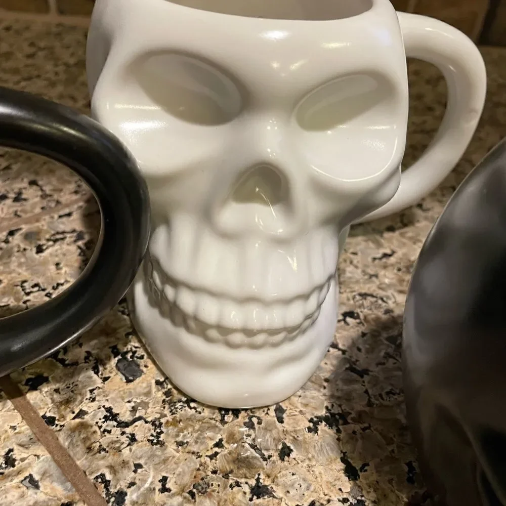 Hyde and EEK Stoneware Skull Mugs  Set of 4 with 3 Shot Glasses